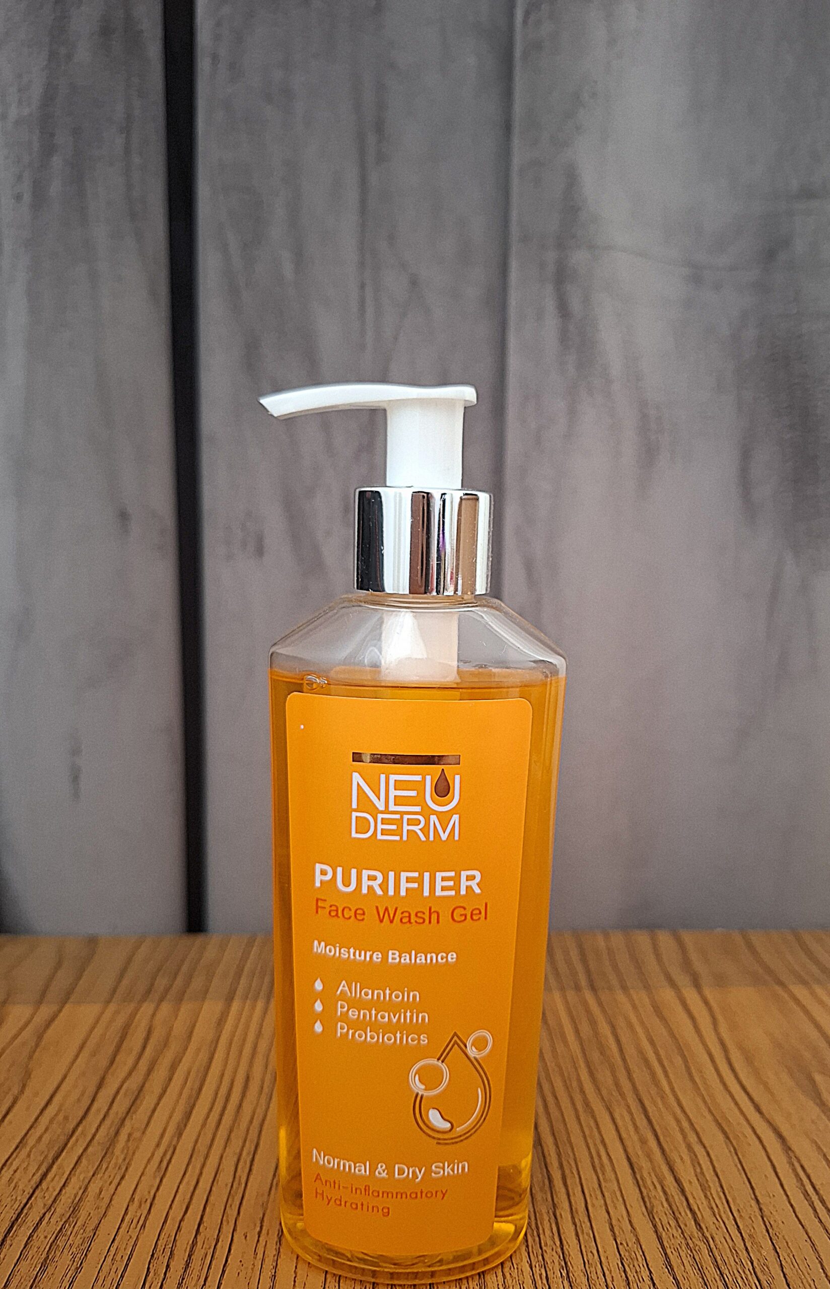 ژل شستوشوی صورت پوست نرمال و خشک Purifier نئودرم -۲۰۰میل - تصویر 2