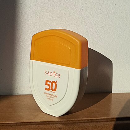 ضدآفتاب مرطوب کننده سادور SPF50 (پوشش وسیع طیف)