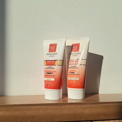 کرم ضد آفتاب رنگی SPF60 پوست معمولی،خشک، چرب و مختلط